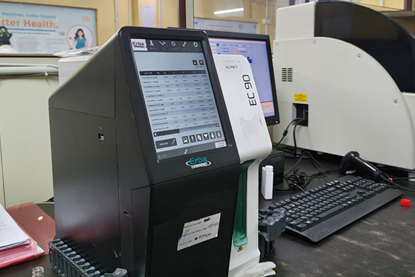 Fast Electrolyte Analysis With EC 90